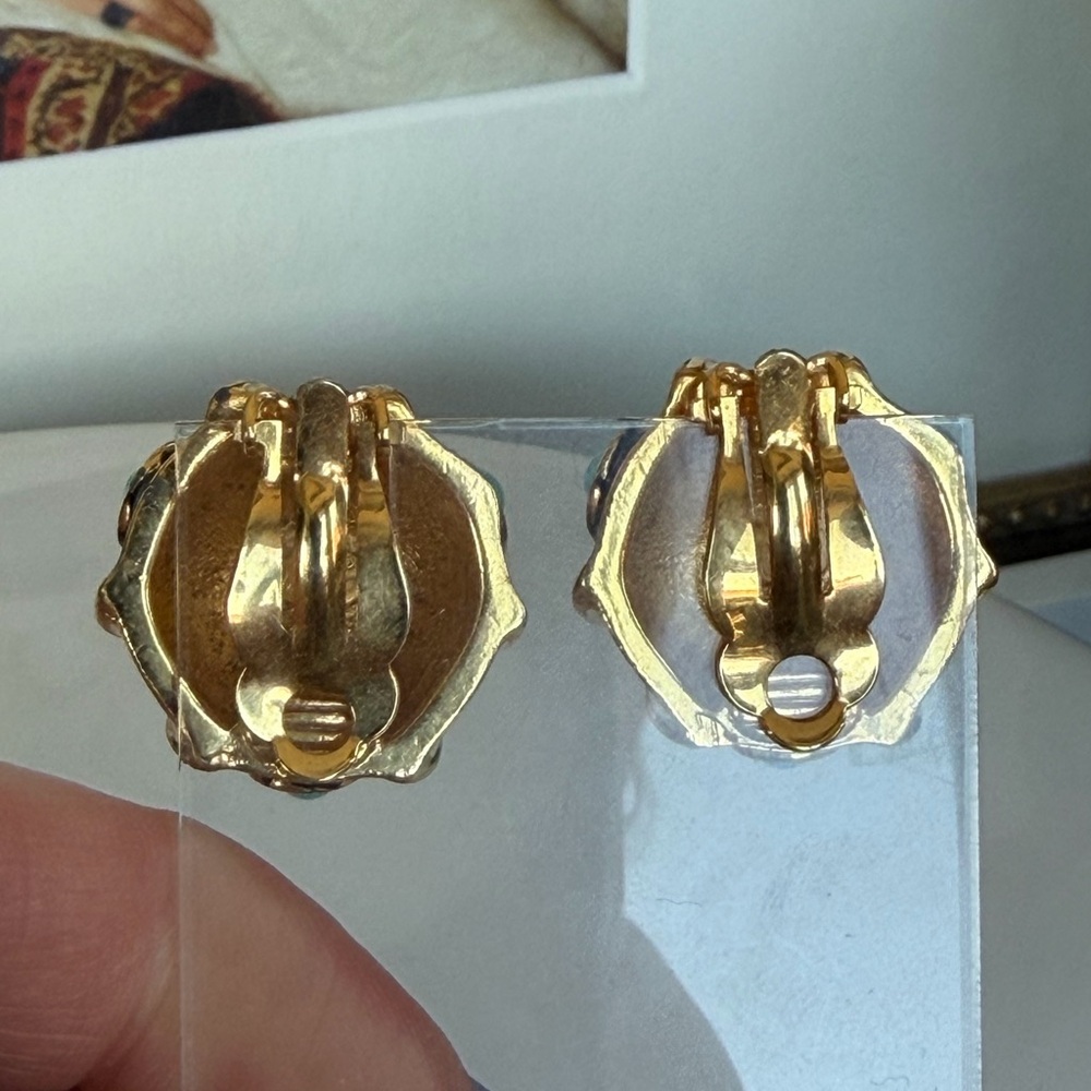 SOLD 🩷Kenneth Jay Lane Vintage Enamel Earrings - Picture 4 of 7